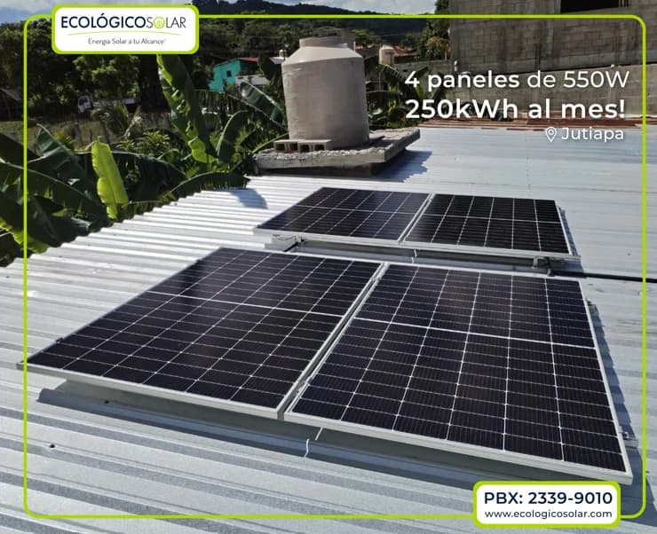 Aplicación Residencial - 4 Paneles Solares de 550W